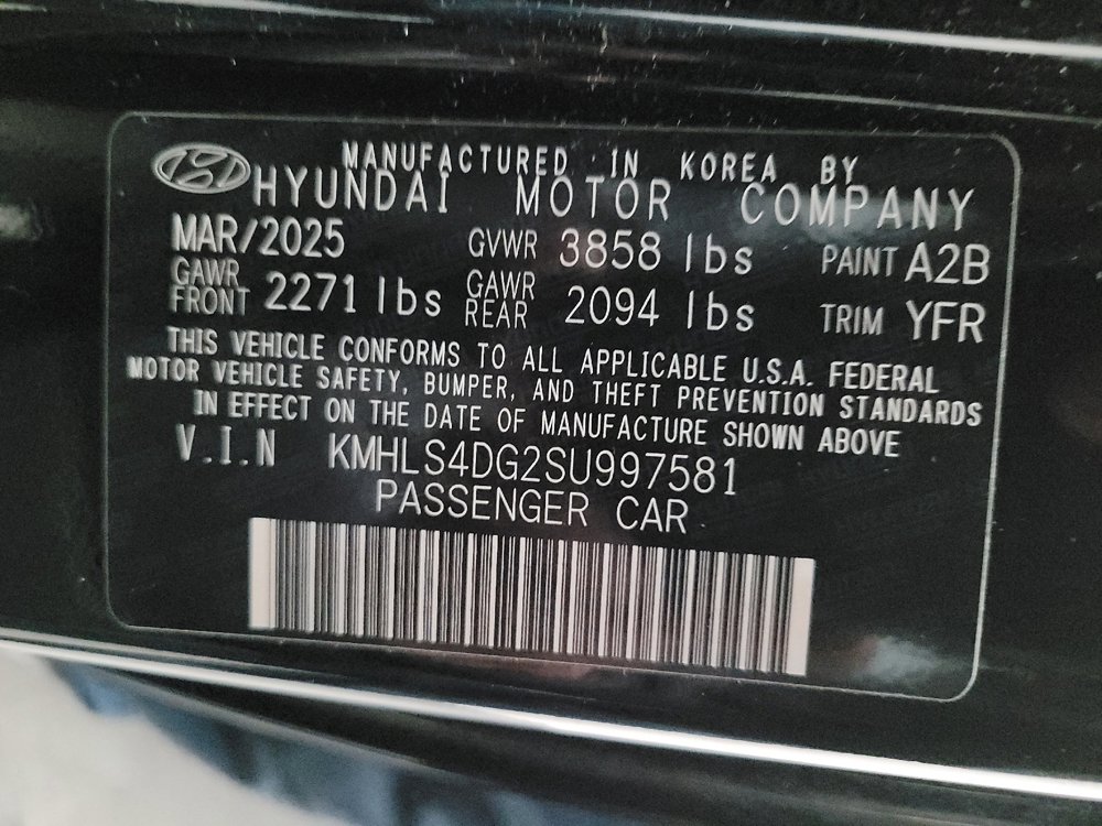 Used 2025 Hyundai Elantra SEL image 33