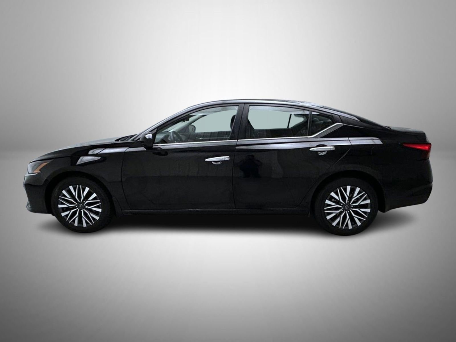 Used 2023 Nissan Altima 2.5 SV AWD/4WD image 8