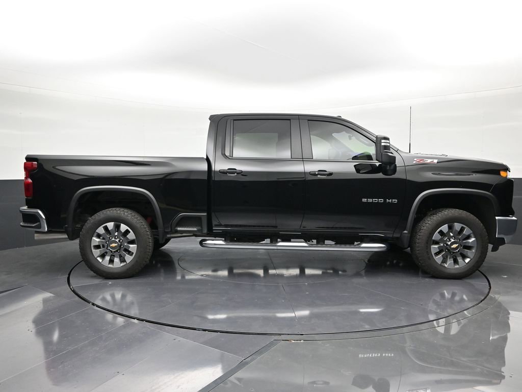 Used 2026 Chevrolet Silverado 2500 LT AWD/4WD image 6
