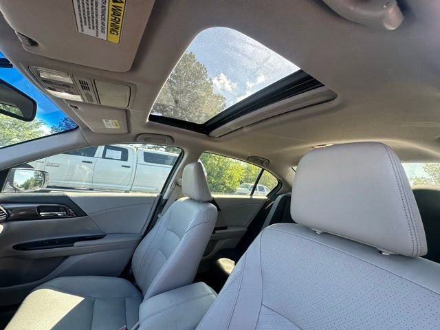 Used 2016 Honda Accord EX-L image 25