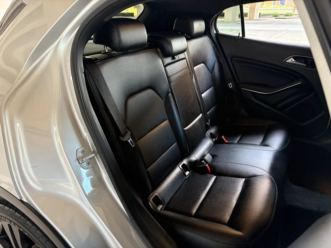 Used 2016 Mercedes-Benz GLA 250 image 32