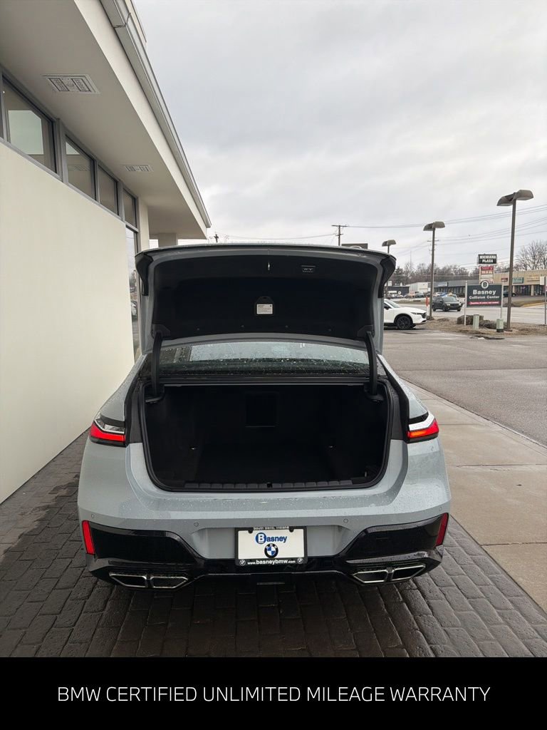 Certified 2024 BMW 760i xDrive w/ Executive Package image 8