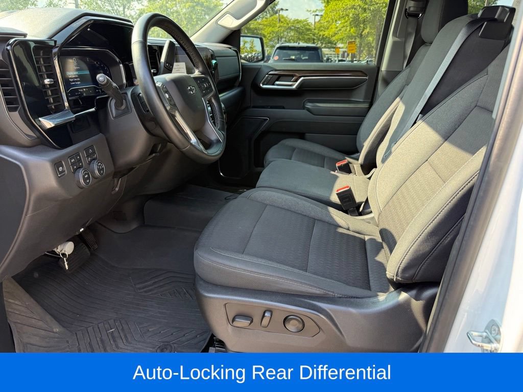 Used 2023 Chevrolet Silverado 1500 RST AWD/4WD image 29