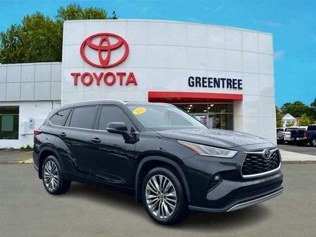 Certified 2021 Toyota Highlander Platinum AWD/4WD image 1