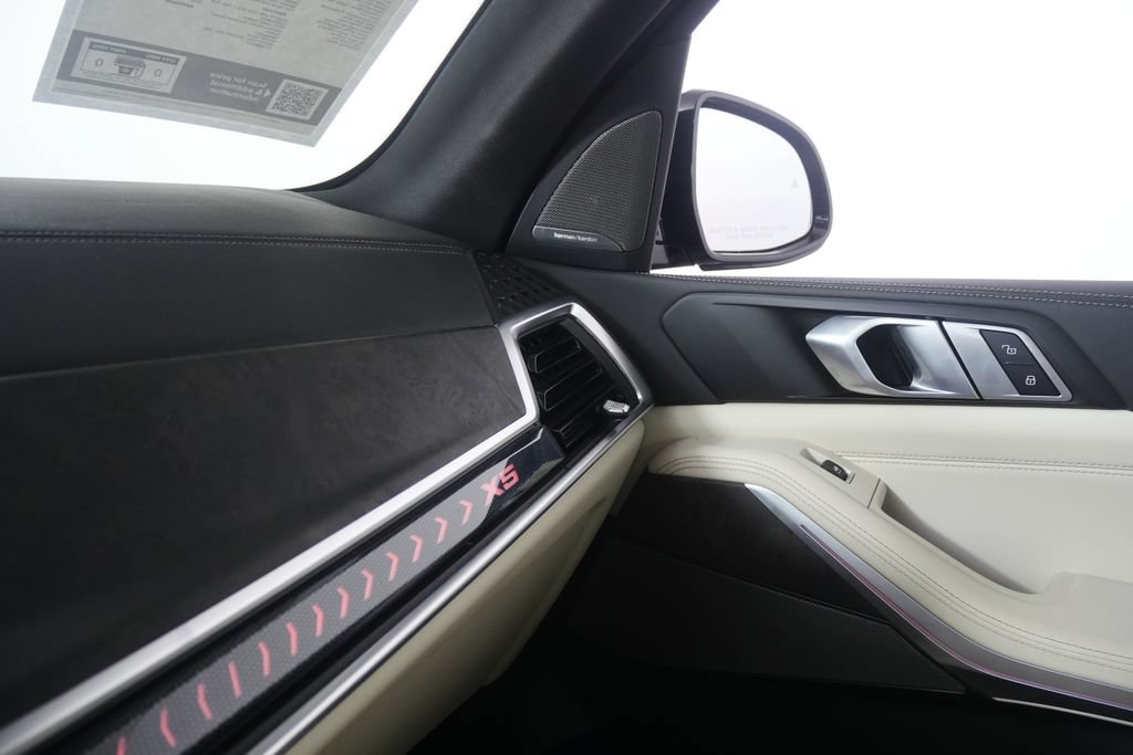 Used 2026 BMW X5 xDrive50e w/ Executive Package AWD/4WD image 25