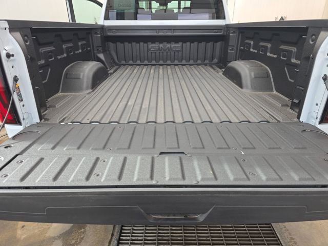New 2026 GMC Sierra 3500 Denali w/ Denali Reserve Package image 23