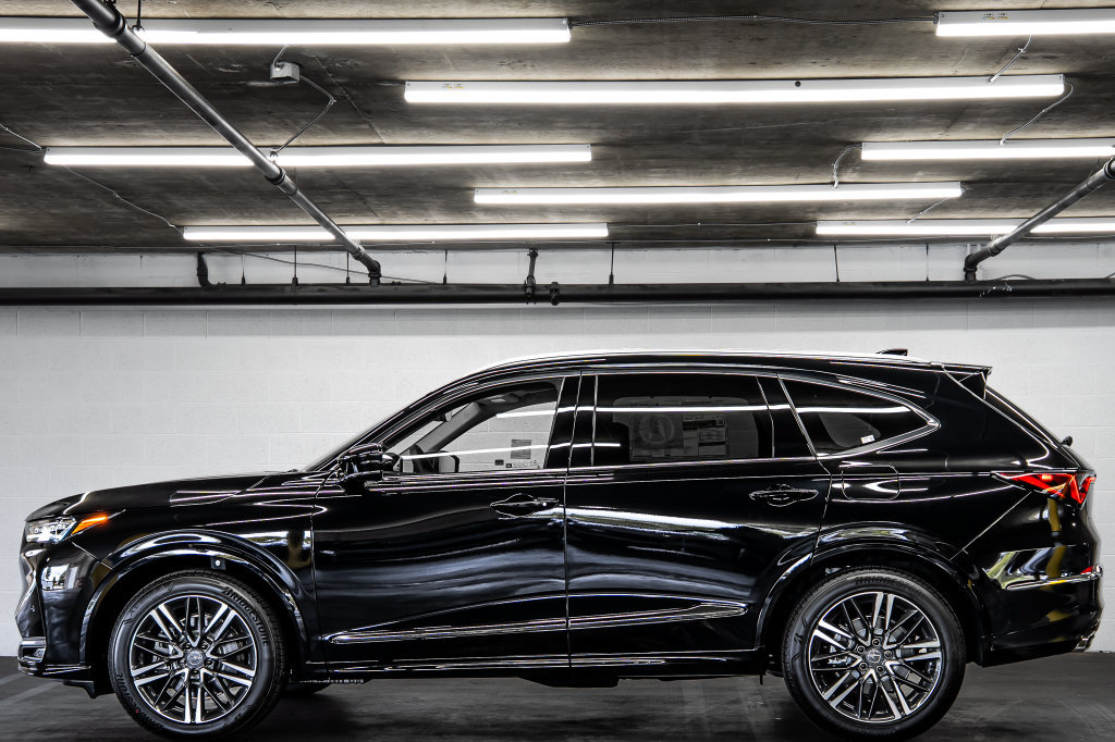 New 2026 Acura MDX w/ Advance Package AWD/4WD image 2