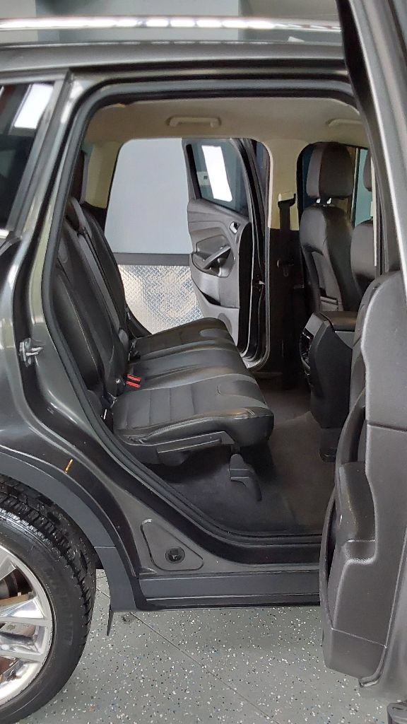 Used 2015 Ford Escape SE w/ SE Chrome Package AWD/4WD image 12