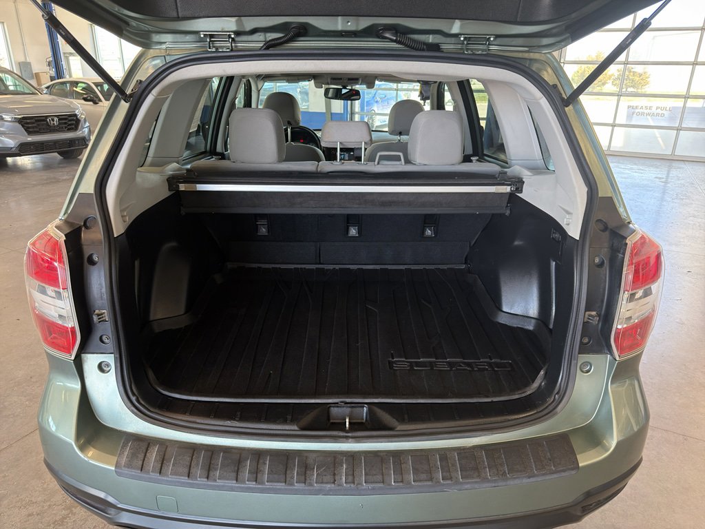 Used 2015 Subaru Forester 2.5i Premium AWD/4WD image 14