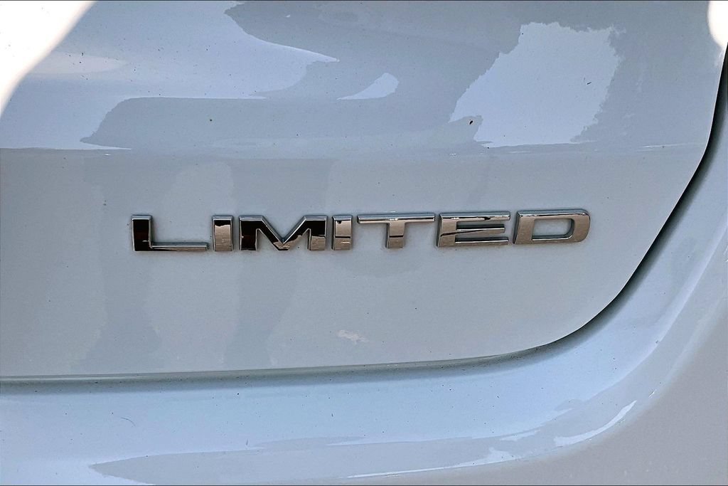 Used 2023 Jeep Compass Limited w/ Elite Group AWD/4WD image 24