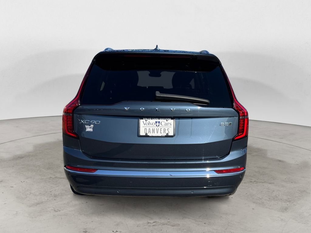 Used 2025 Volvo XC90 B5 Plus image 5