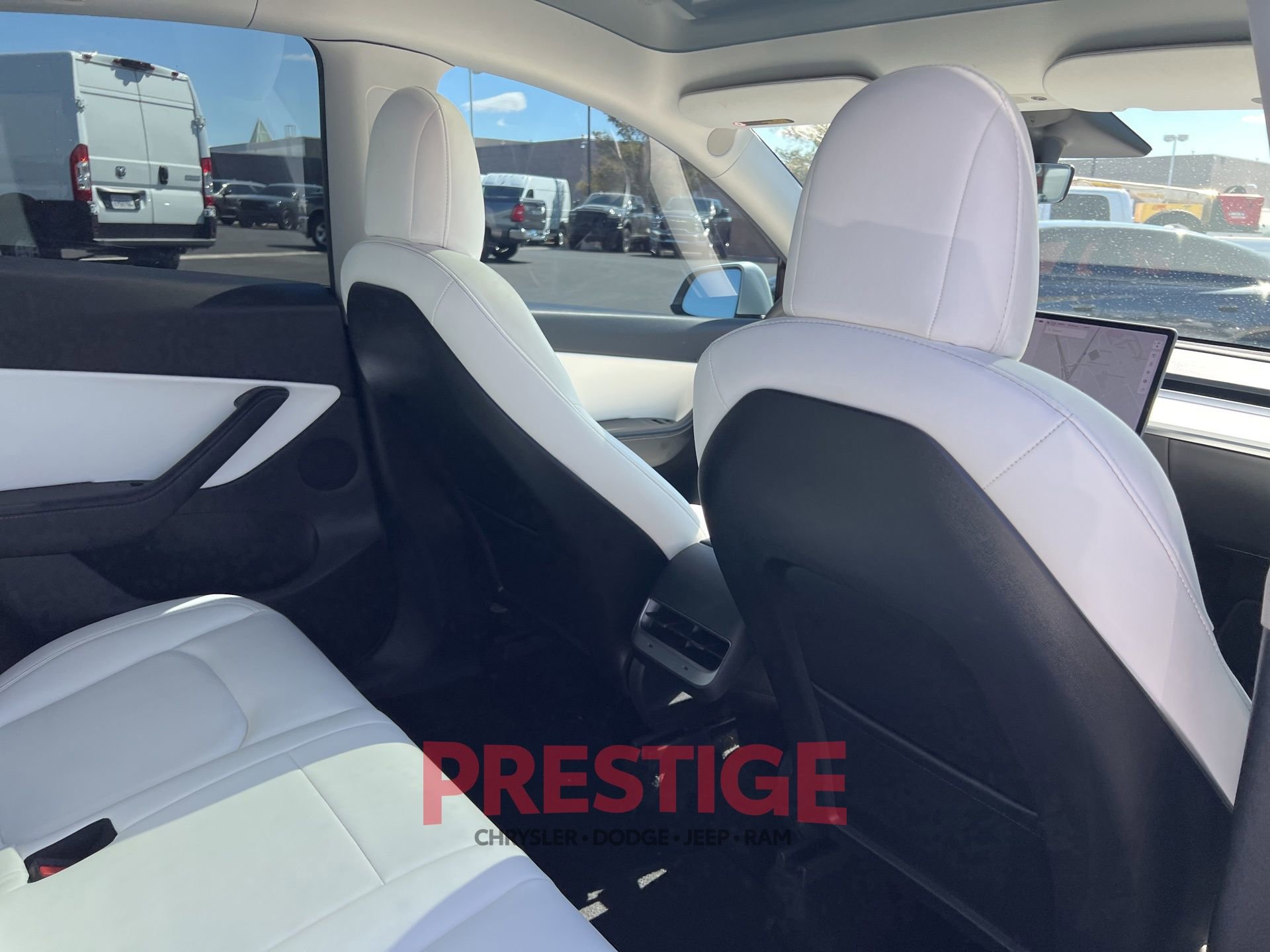 Used 2021 Tesla Model Y Long Range AWD/4WD image 20