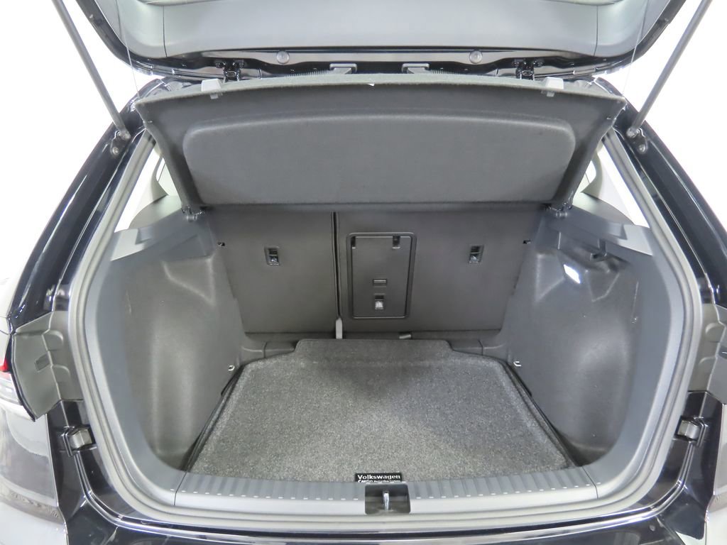 Used 2025 Volkswagen Taos S FWD image 28
