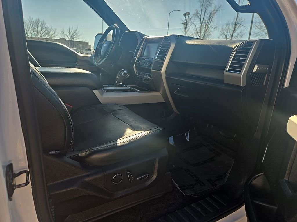 Used 2015 Ford F150 Lariat image 30