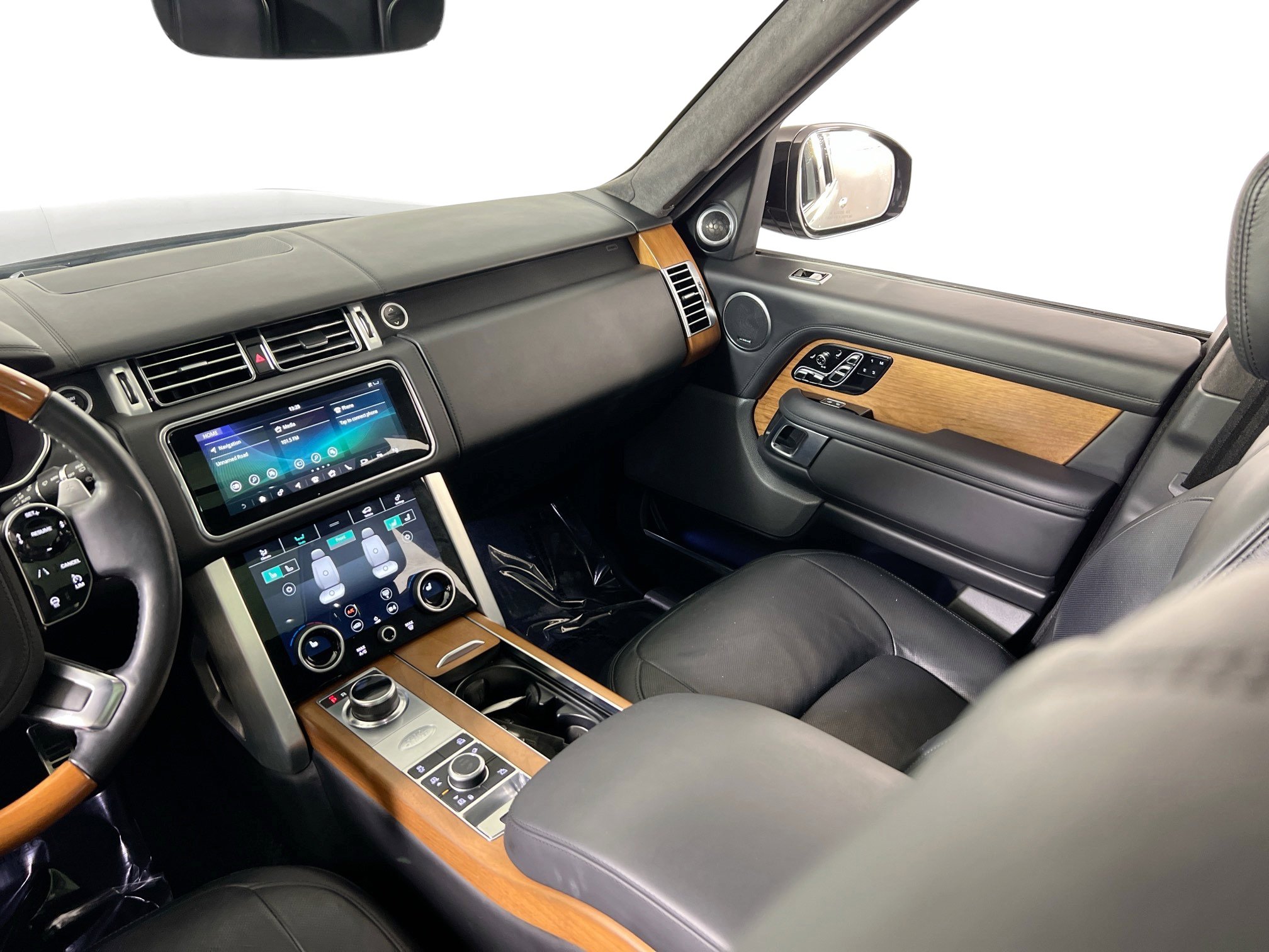 Used 2020 Land Rover Range Rover Autobiography image 23