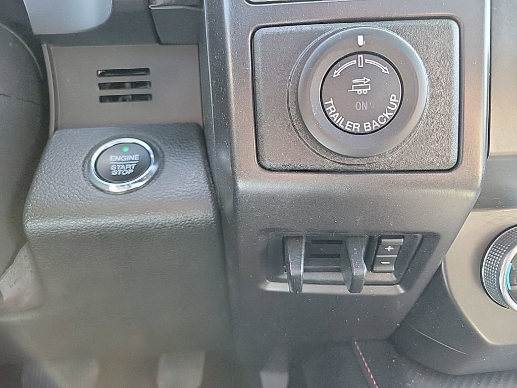 Used 2021 Ford Expedition Max Limited image 11