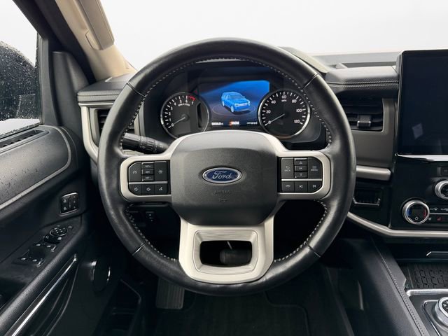 Used 2024 Ford Expedition XLT image 12
