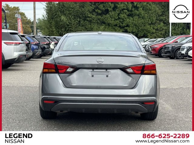 Used 2025 Nissan Altima 2.5 SV FWD image 7
