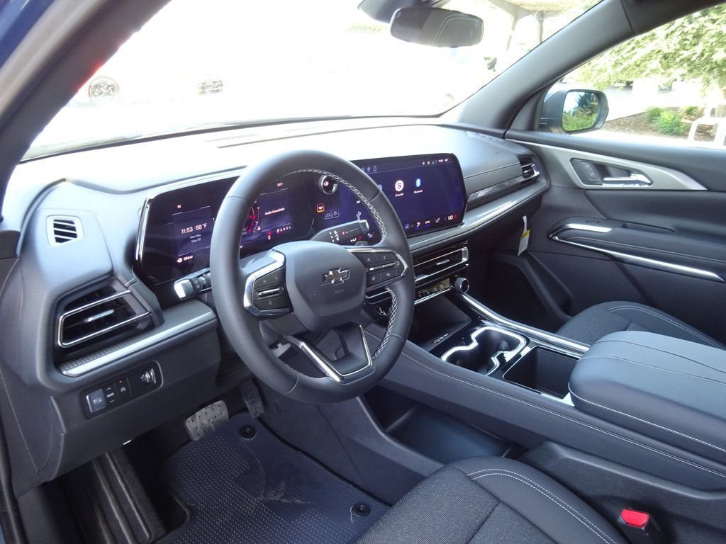 New 2026 Chevrolet Traverse LT w/ Midnight/Sport Edition FWD image 11