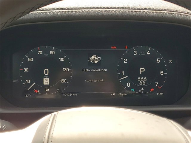 Used 2024 Land Rover Discovery Dynamic SE image 28
