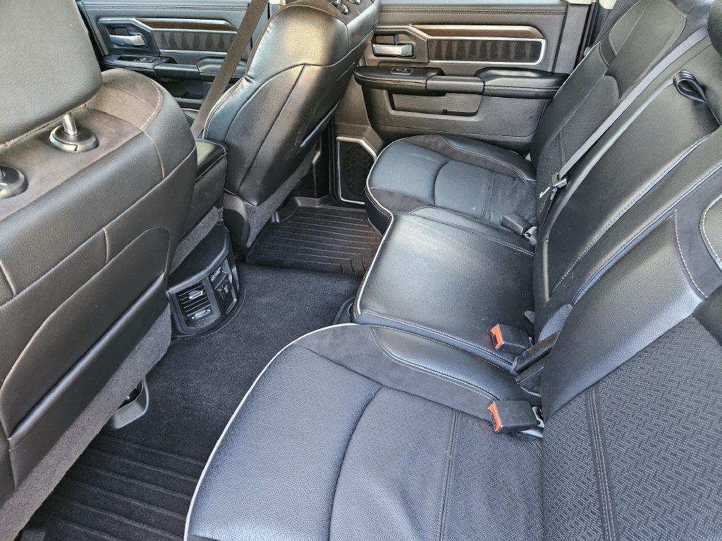 Used 2024 RAM 3500 Laramie w/ Towing Technology Group AWD/4WD image 19