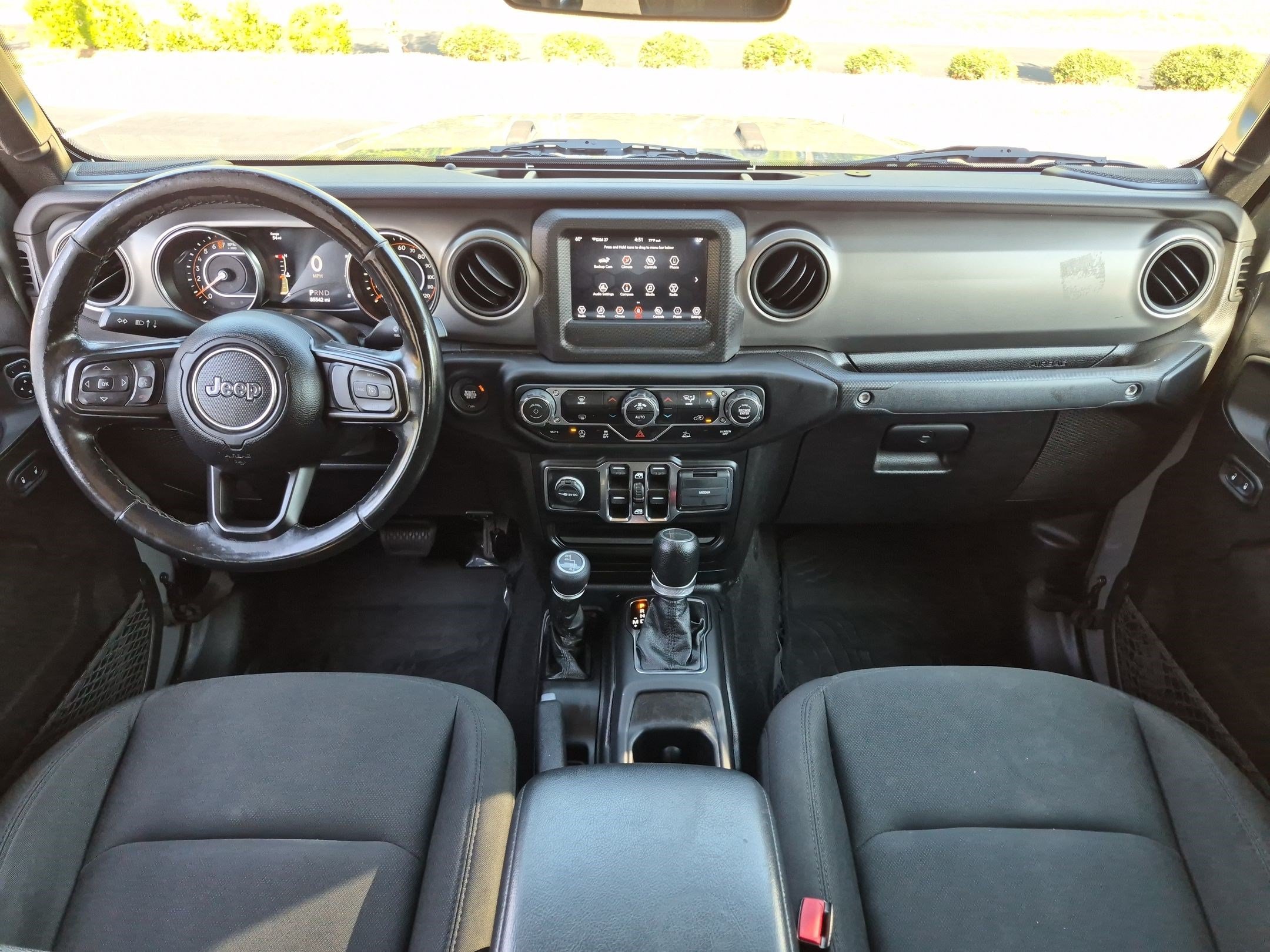 Used 2021 Jeep Gladiator Sport AWD/4WD image 29