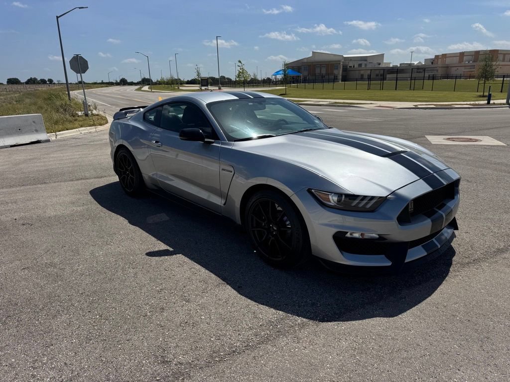 Used 2020 Ford Mustang Shelby GT350 w/ Technology Package RWD image 17