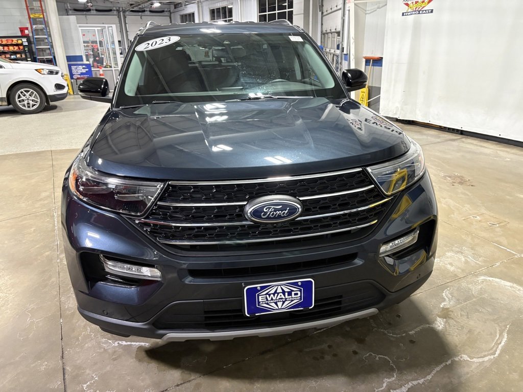 Certified 2023 Ford Explorer XLT w/ Equipment Group 202A image 5