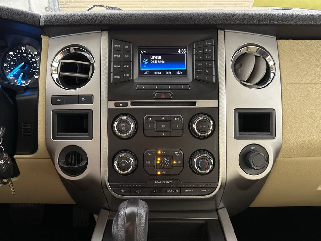 Used 2017 Ford Expedition XLT w/ Equipment Group 201A RWD image 15