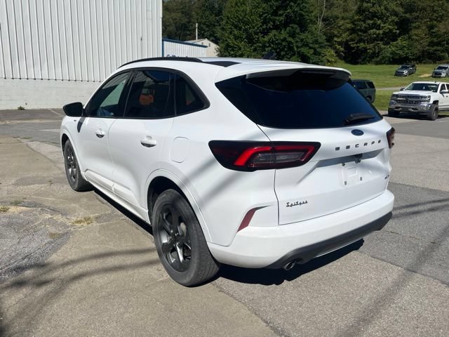 Used 2023 Ford Escape ST-Line AWD/4WD image 8