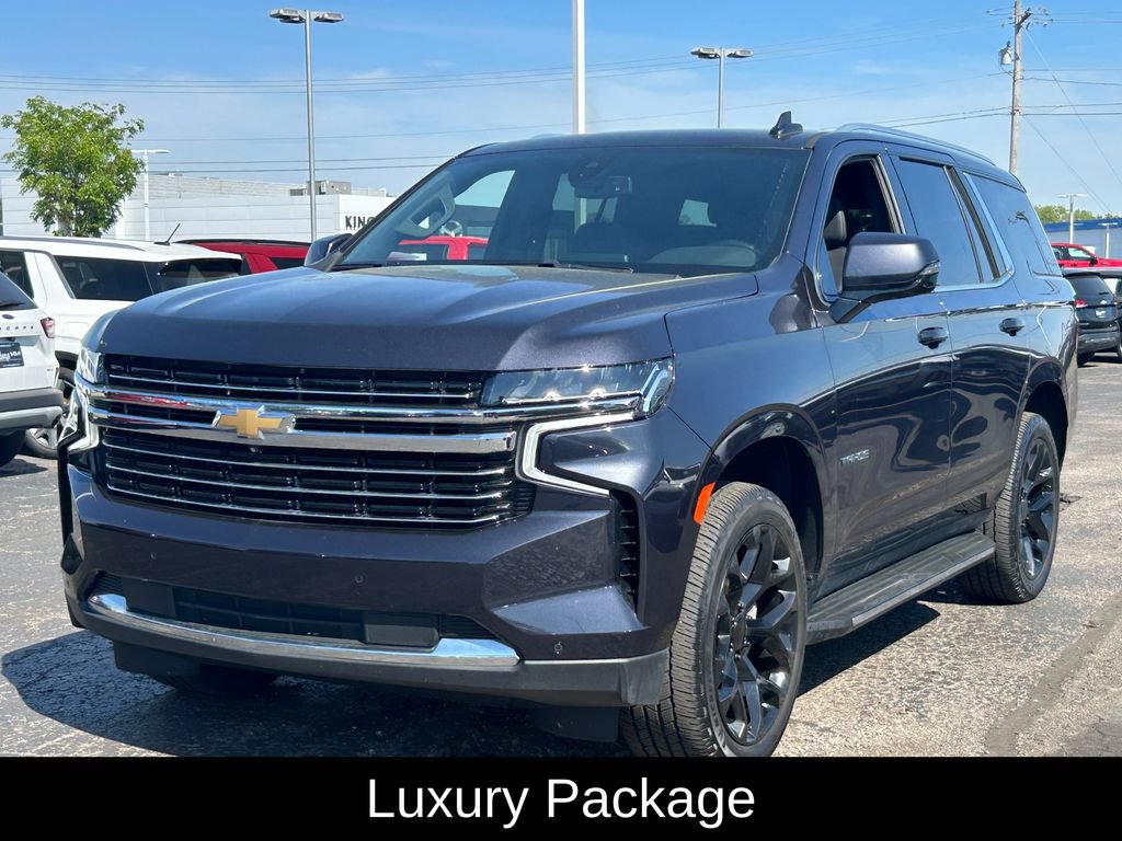 Used 2022 Chevrolet Tahoe LT w/ Luxury Package AWD/4WD image 3