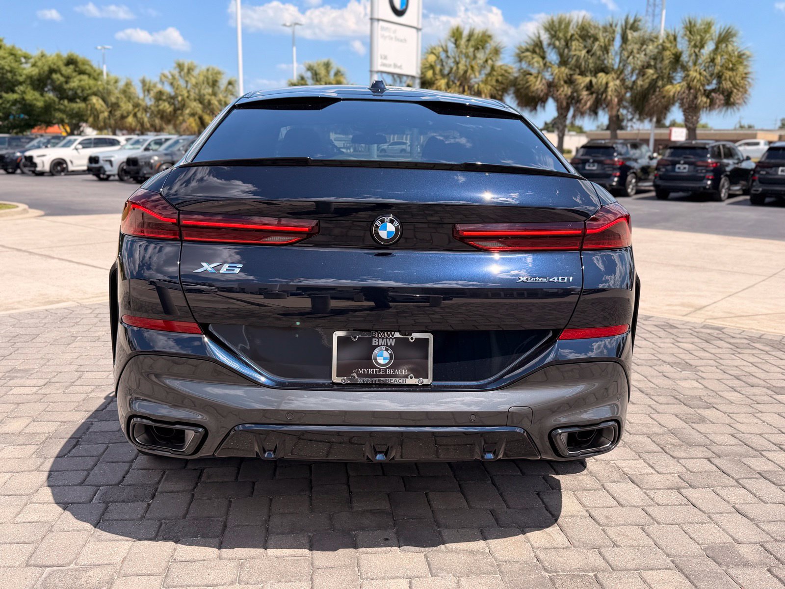 New 2027 BMW X6 xDrive40i w/ Climate Comfort Package AWD/4WD image 9