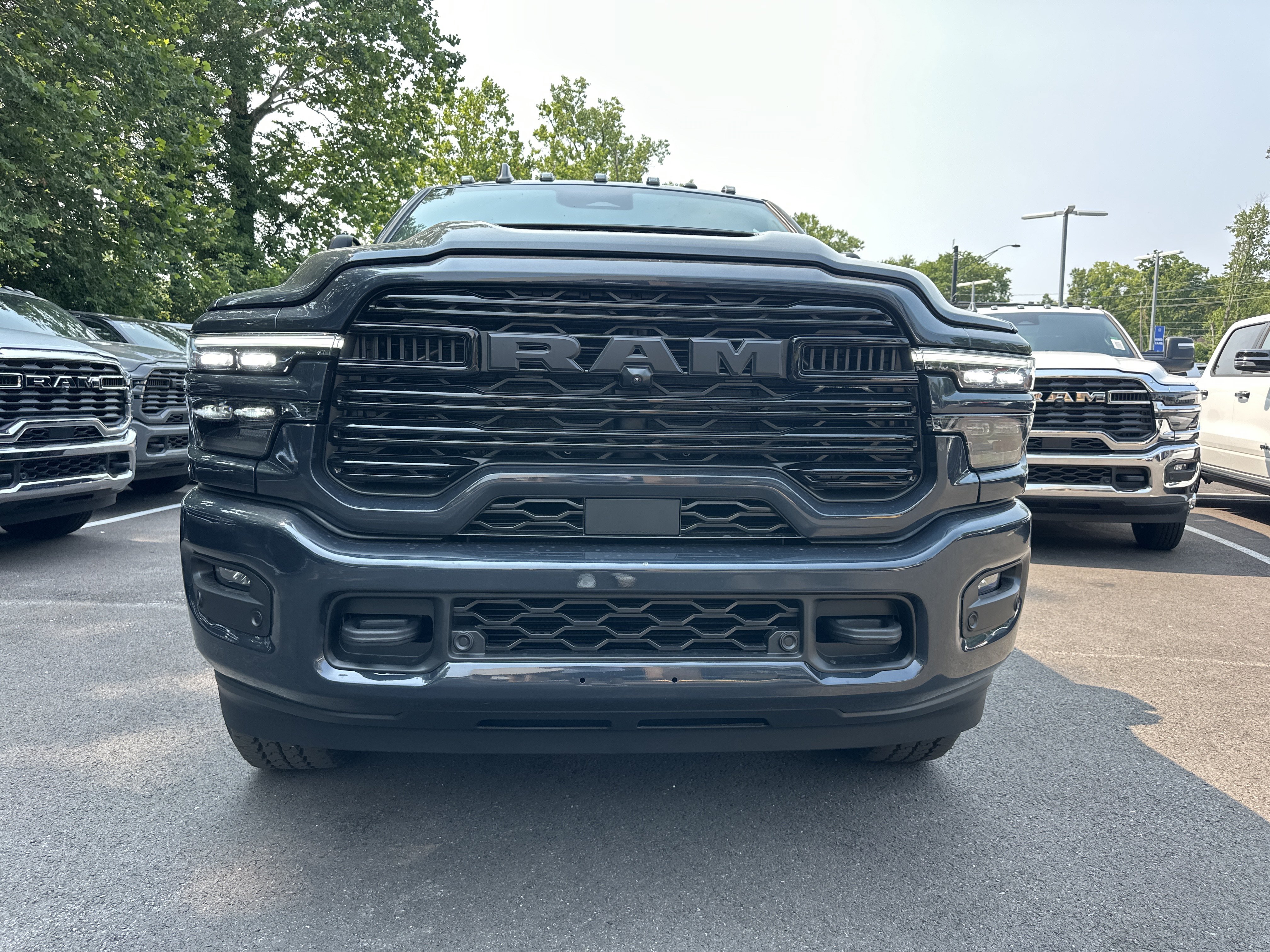 New 2026 RAM 2500 Laramie AWD/4WD image 23