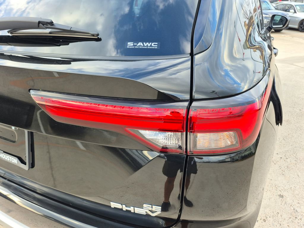 Used 2023 Mitsubishi Outlander SE image 11