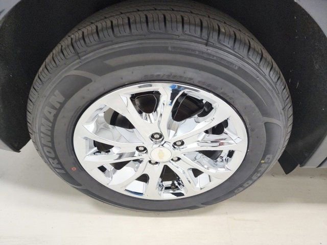 Used 2020 Chevrolet Equinox LT w/ Driver Convenience Package image 37