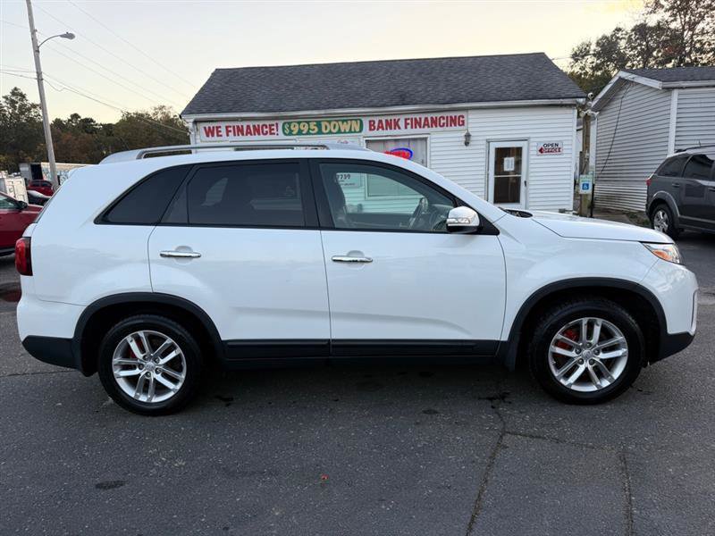 Used 2014 Kia Sorento LX image 8