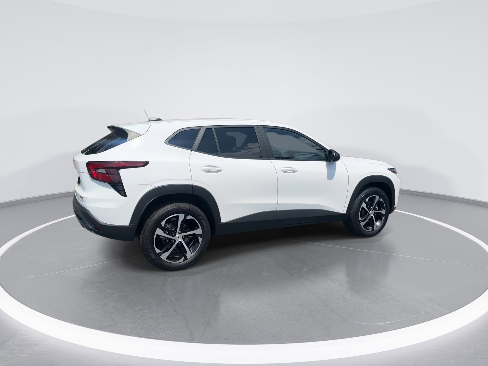 Used 2025 Chevrolet Trax RS w/ Driver Confidence Package image 9