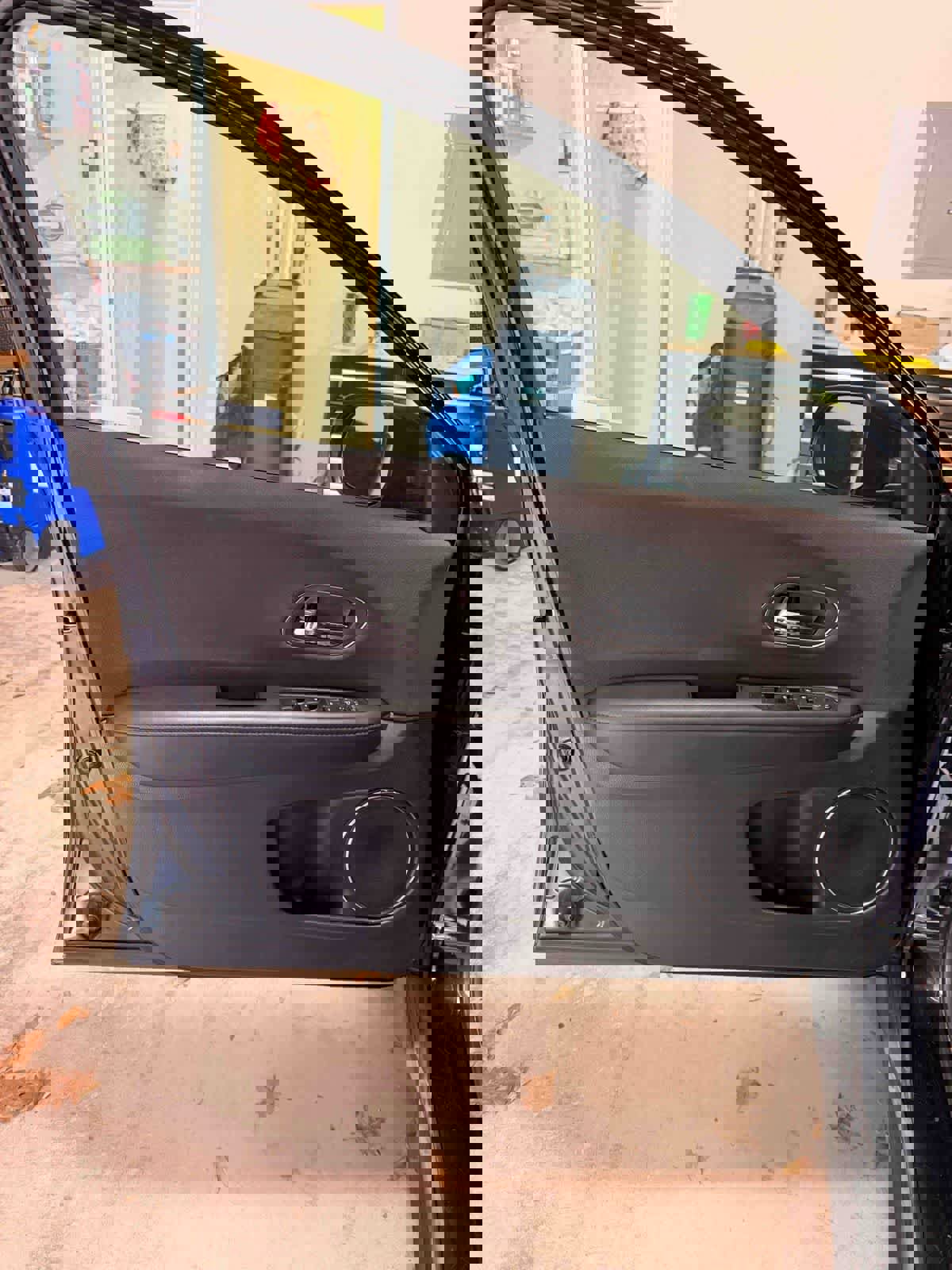 Used 2019 Honda HR-V EX image 8