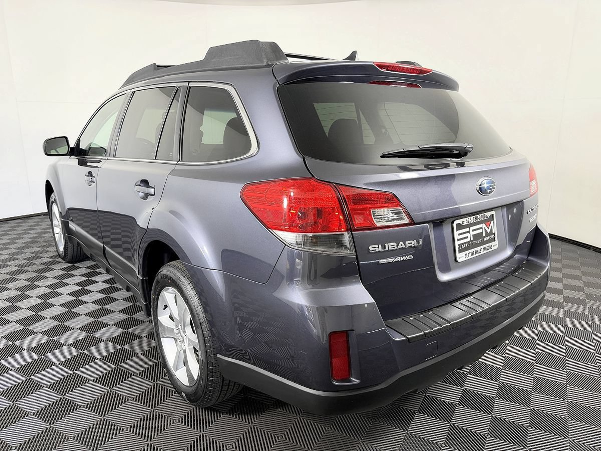 Used 2014 Subaru Outback 2.5i Limited w/ Moonroof Package AWD/4WD image 15