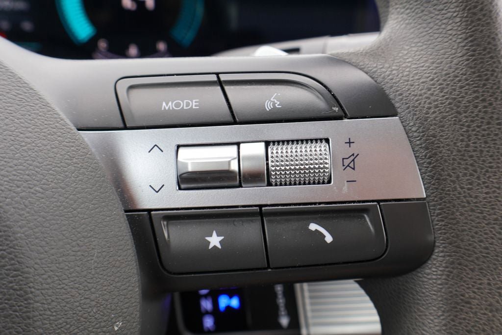 Used 2025 Hyundai Sonata SEL FWD image 13