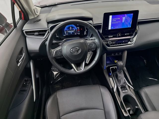 Used 2023 Toyota Corolla Cross XLE w/ Convenience Package FWD image 23