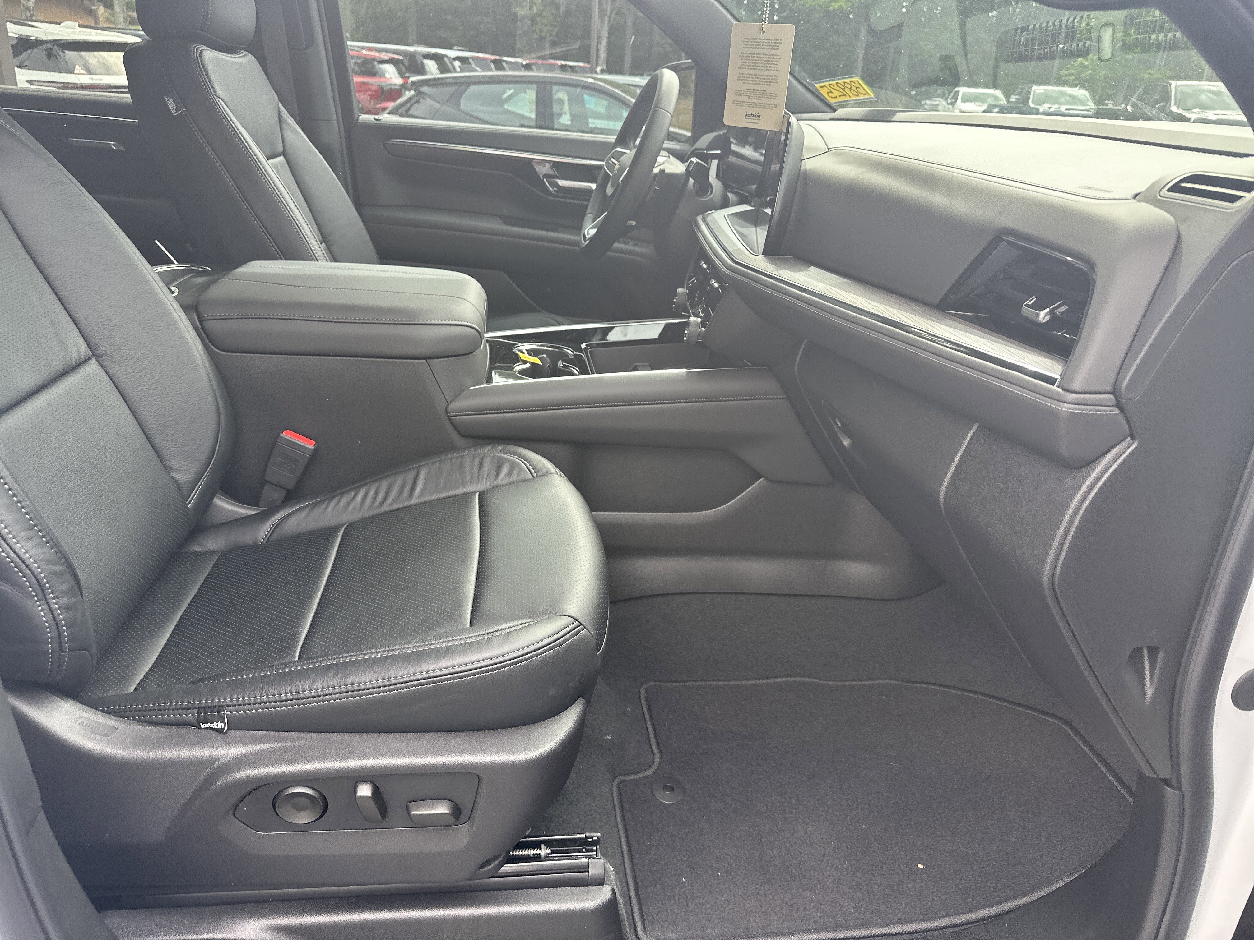 New 2026 Chevrolet Suburban LS RWD image 14