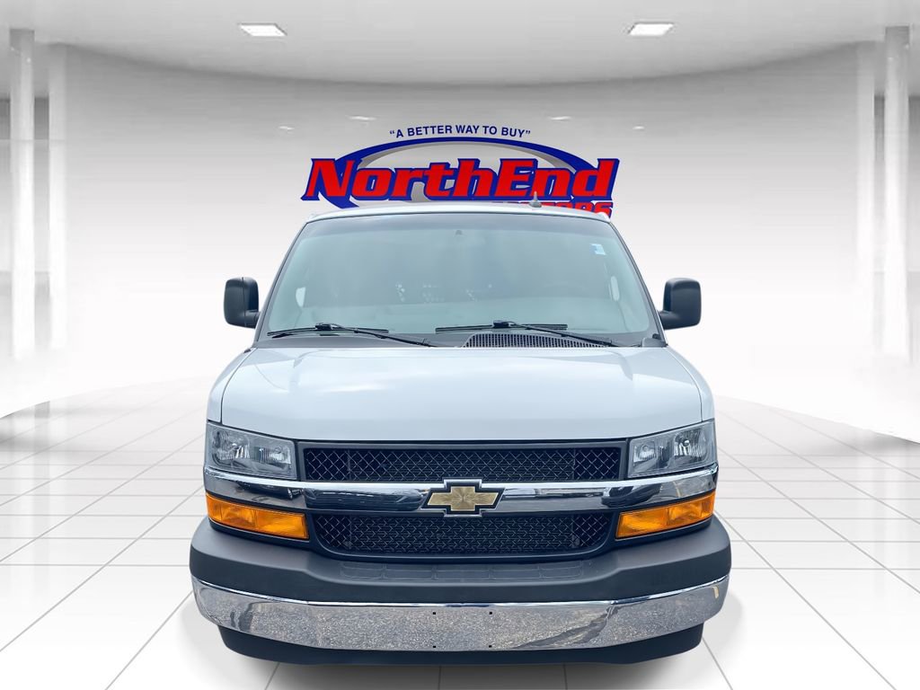 Used 2023 Chevrolet Express 2500 w/ Driver Convenience Package image 2