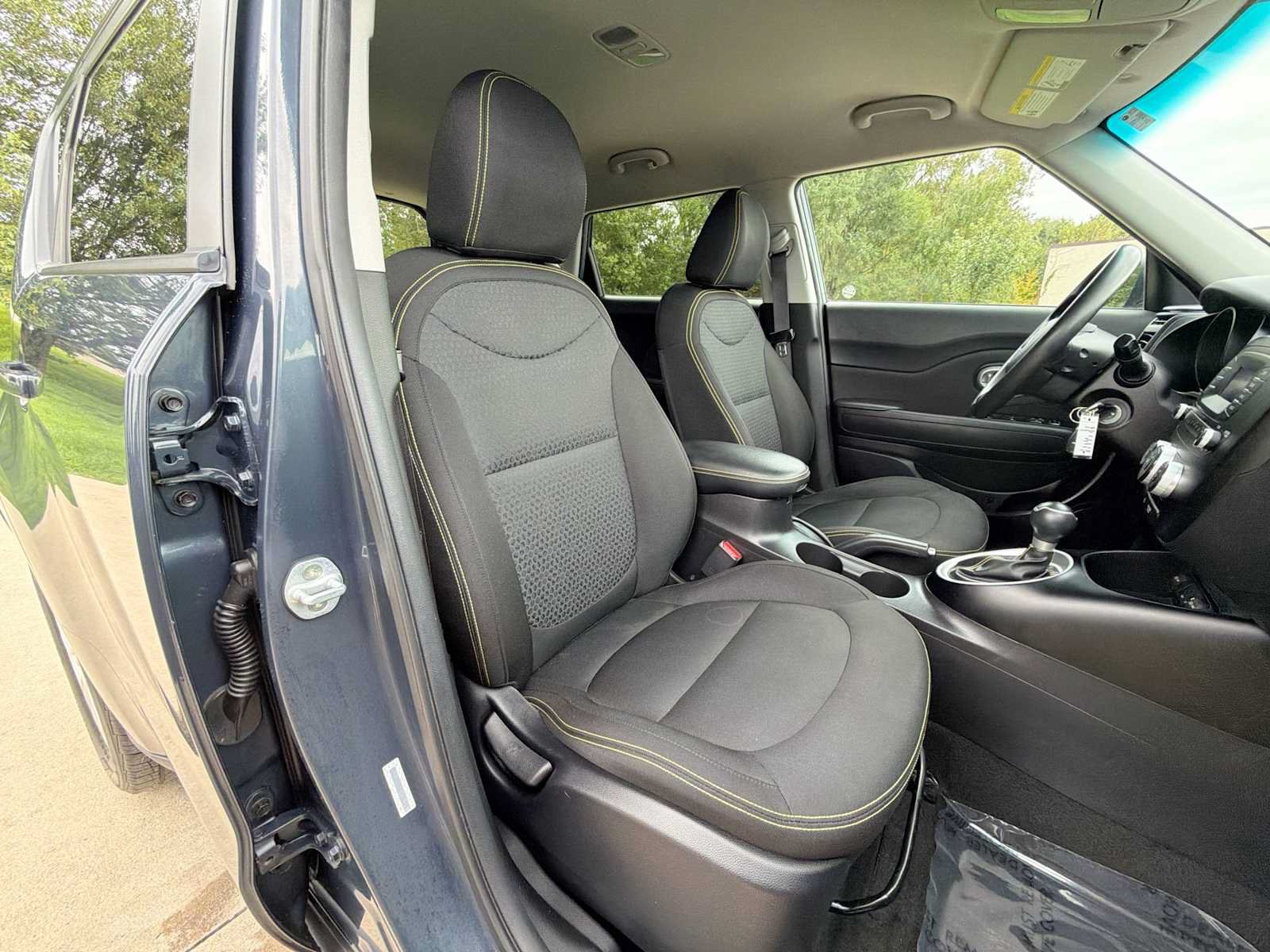 Used 2015 Kia Soul + FWD image 18