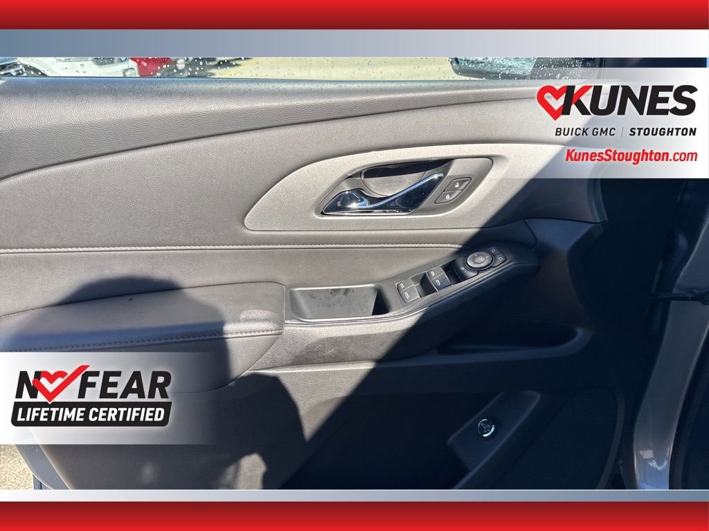 Used 2023 Chevrolet Traverse LT w/ LPO, Floor Liner Package image 19