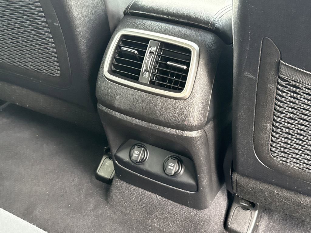 Used 2016 Kia Sorento FWD image 17