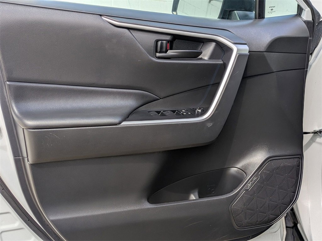 Used 2024 Toyota RAV4 LE image 11
