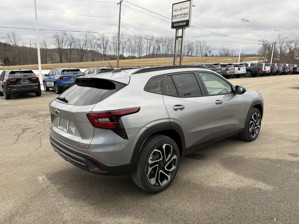 New 2026 Chevrolet Trax RS w/ Sunroof Package image 5