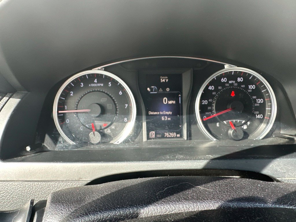 Used 2015 Toyota Camry SE FWD image 40