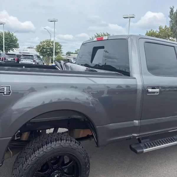 Used 2017 Ford F250 Lariat w/ Chrome Package AWD/4WD image 10